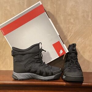 New Balance Black Women’s Boots, Size 10.5 Wide